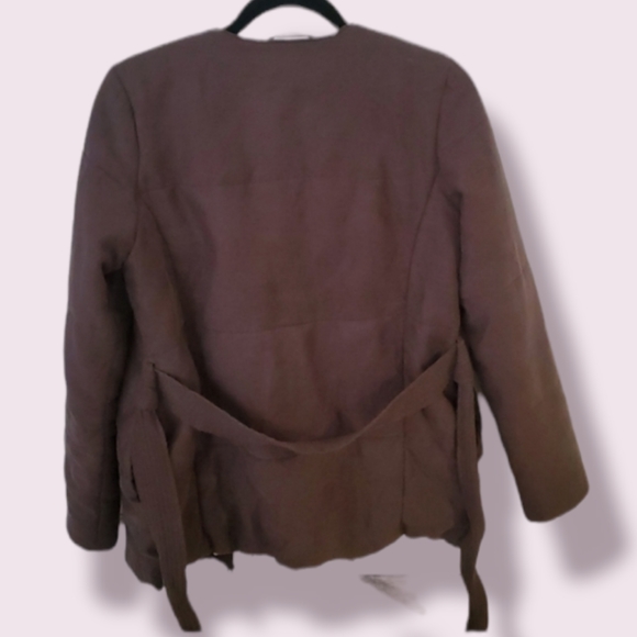 Wilfred Jacket with Belt US 2 - Picture 4 of 6